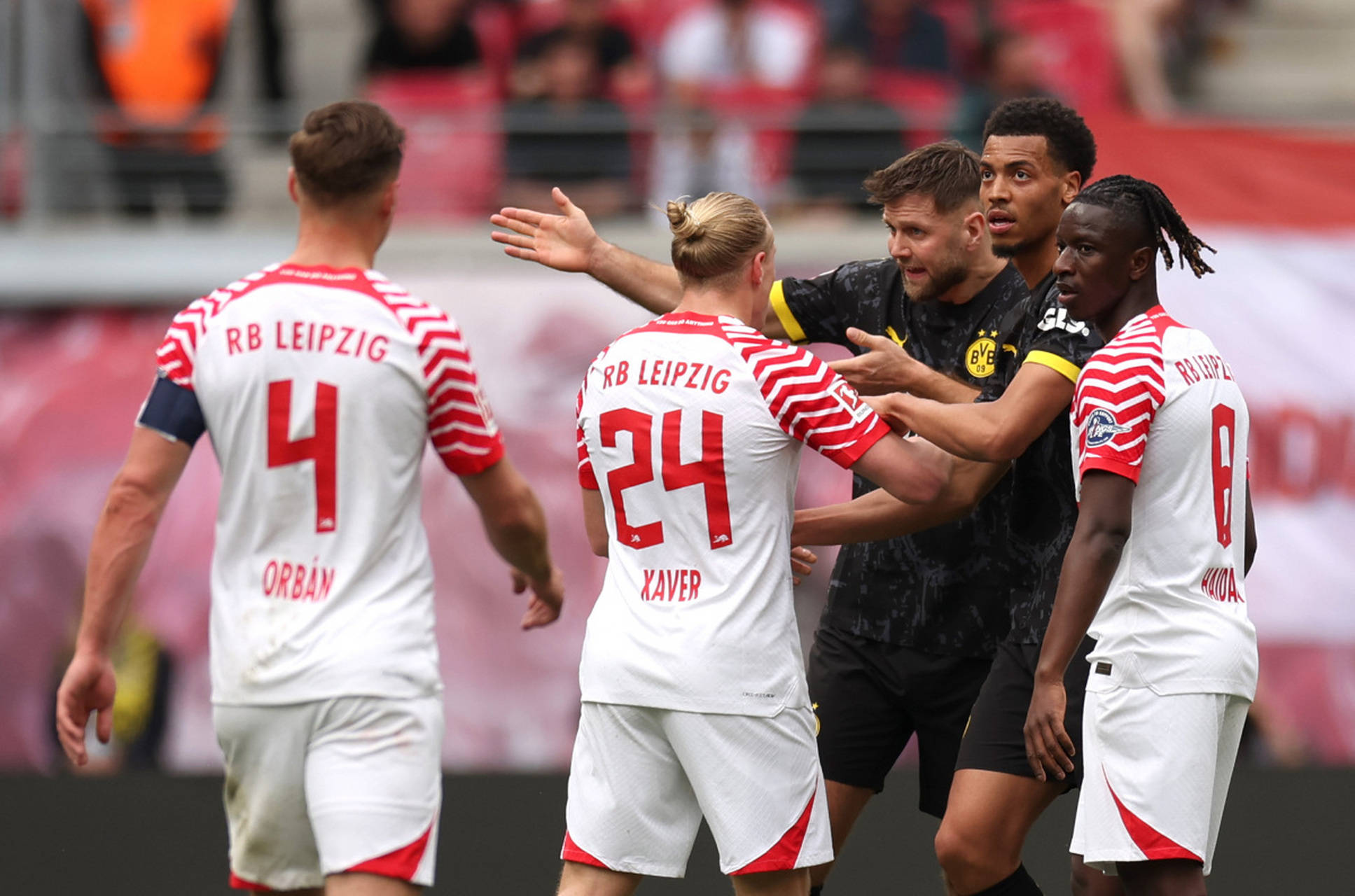 沃尔夫斯堡球队士气低迷,面临重建困境 沃尔夫斯堡球队士气低迷,面临重建困境