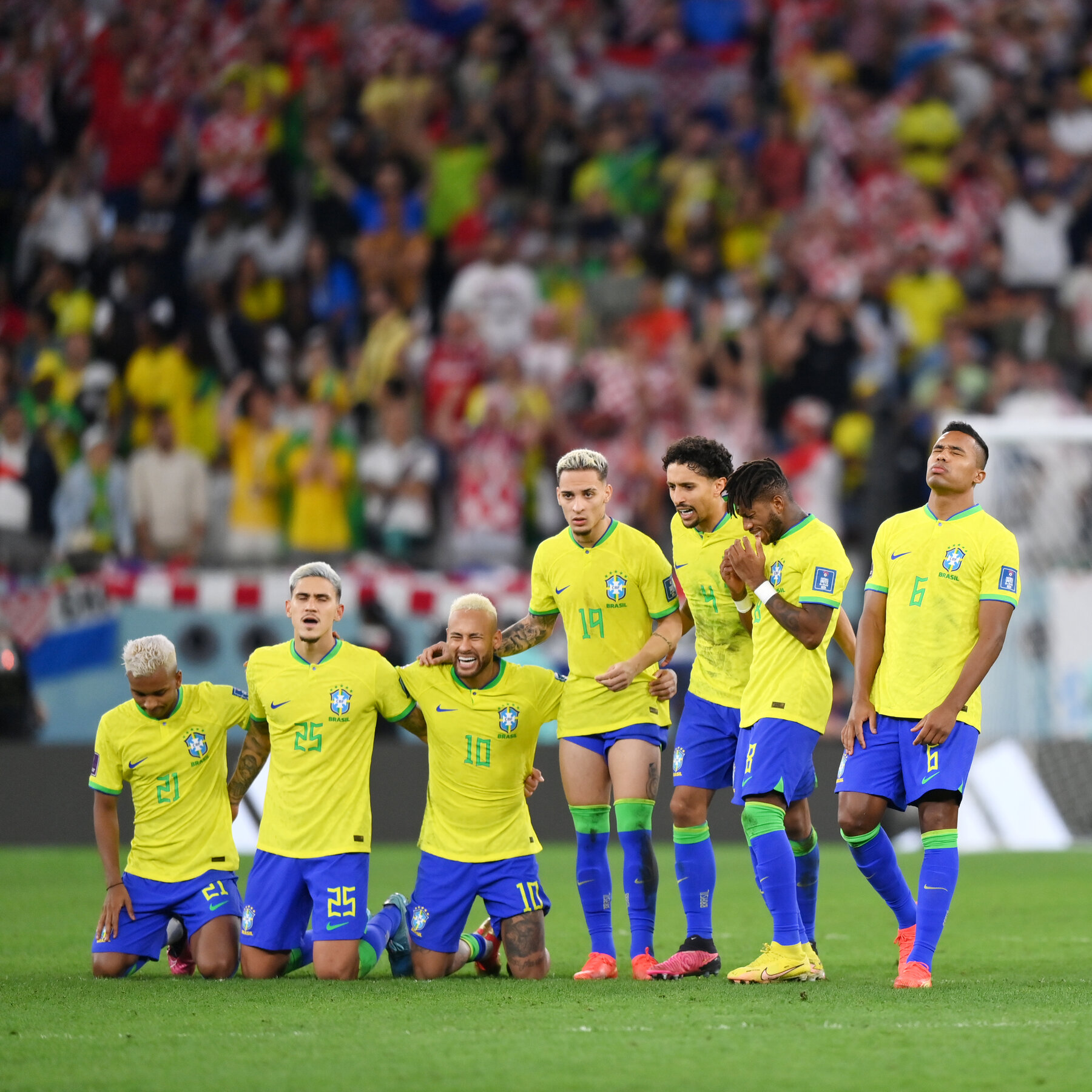 女球员身手不凡,带领国家队走向胜利 女球员身手不凡,带领国家队走向胜利