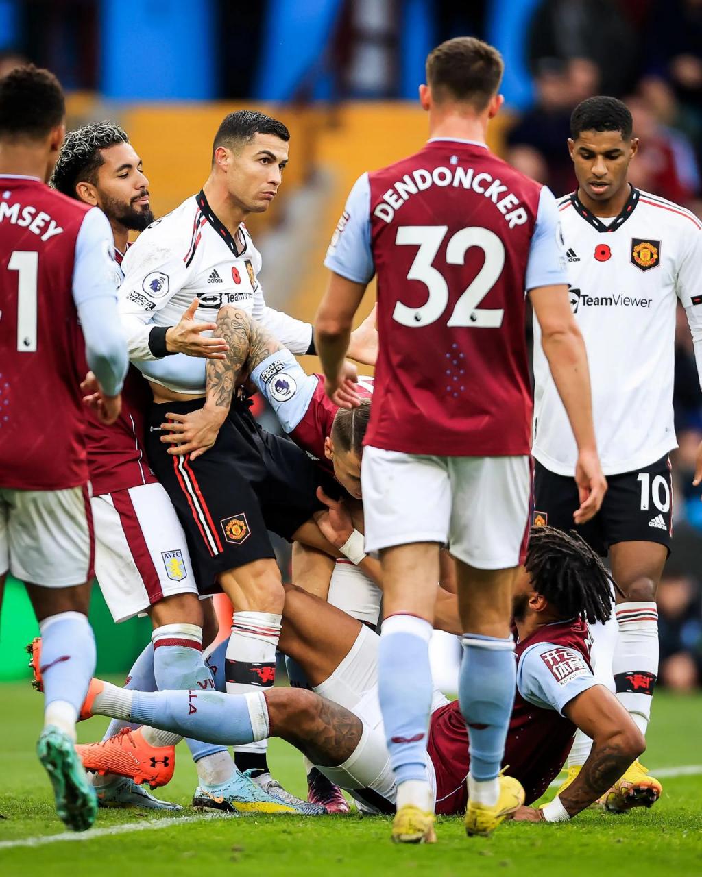 曼联输球已成常态,教练组寻找解决方案 曼联输球已成常态,教练组寻找解决方案