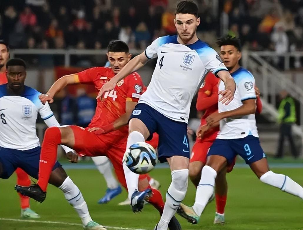 英格兰国家队积极备战欧预赛 英格兰国家队积极备战欧预赛