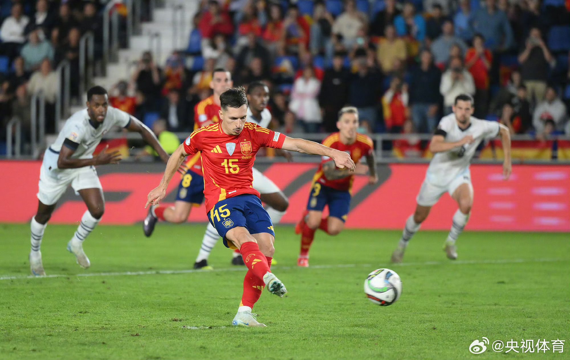 FB体育平台-西班牙大胜瑞典,实现三连胜