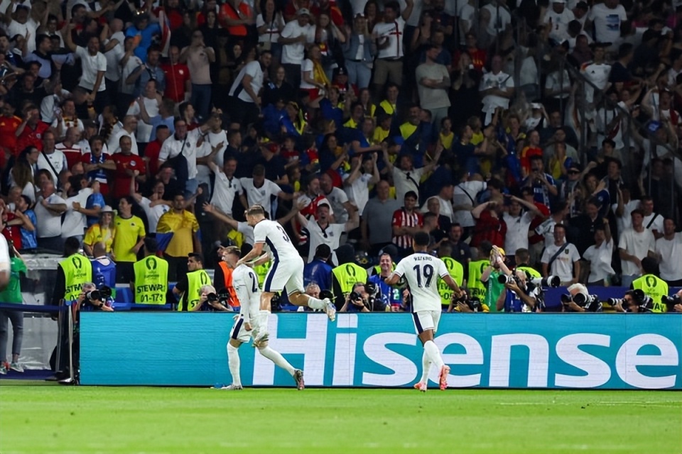 力挽狂澜:欧洲国家队的惊人变阵 力挽狂澜:欧洲国家队的惊人变阵