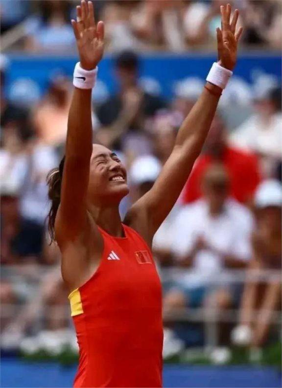 体操赛场上悬念重重,谁将夺得金牌 体操赛场上悬念重重,谁将夺得金牌