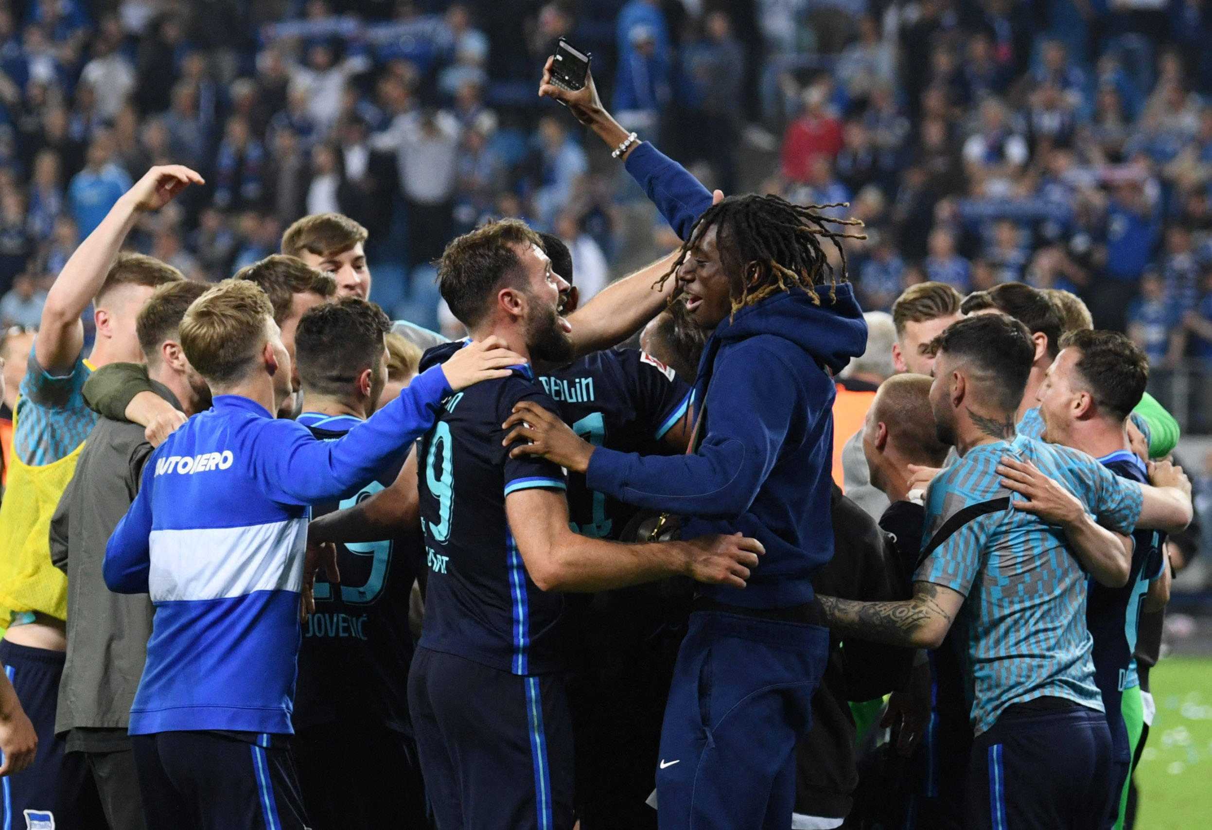 汉堡:苦苦支撑,努力保级避免德甲降级 汉堡:苦苦支撑,努力保级避免德甲降级