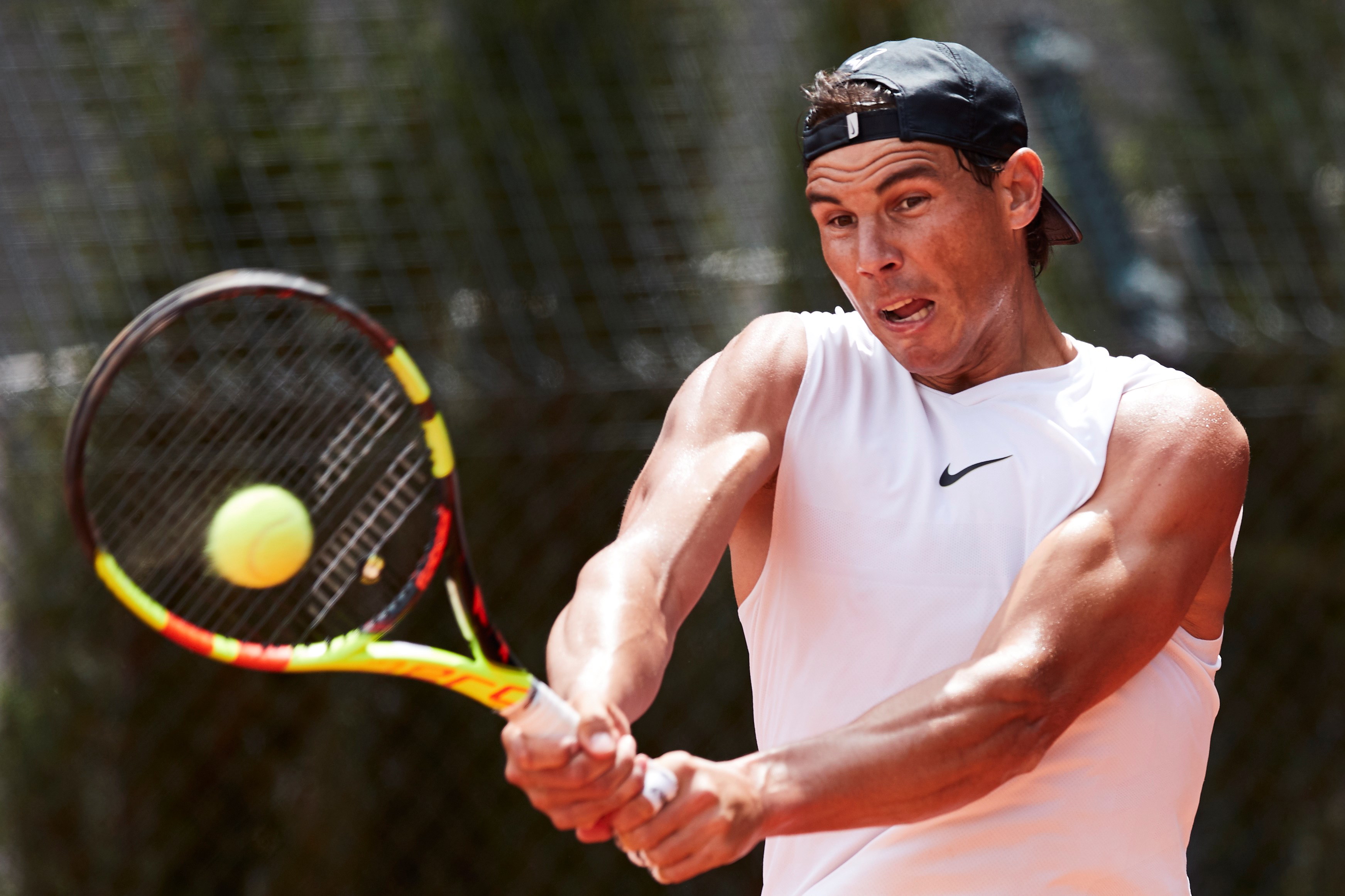 马耶尔训练时受伤卧床养伤,提前备战下轮比赛 马耶尔训练时受伤卧床养伤,提前备战下轮比赛