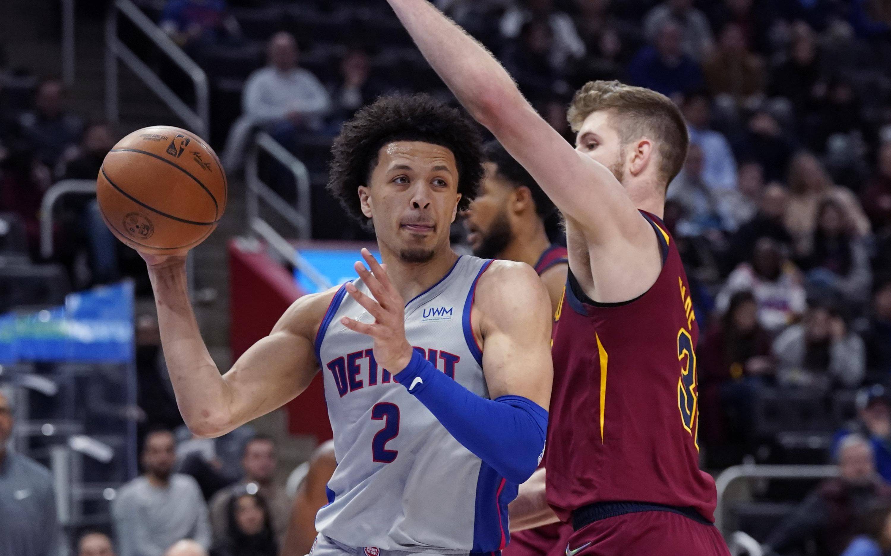 比赛中双方形势悬殊,最终握手言和 比赛中双方形势悬殊,最终握手言和