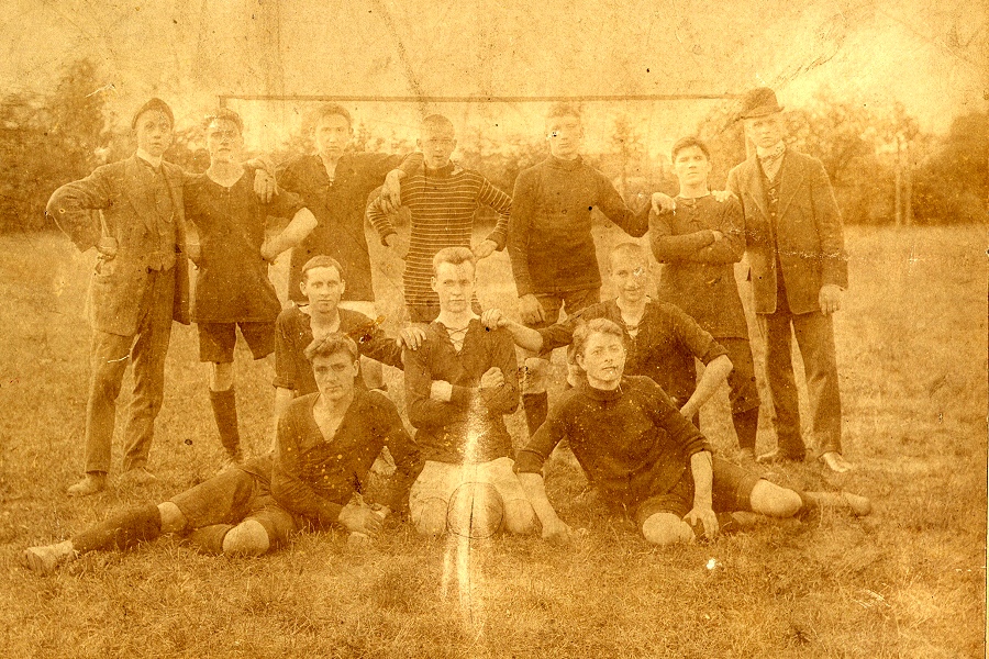 沙尔克04俱乐部发布新赛季球员名单,打造超强阵容 沙尔克04俱乐部发布新赛季球员名单,打造超强阵容