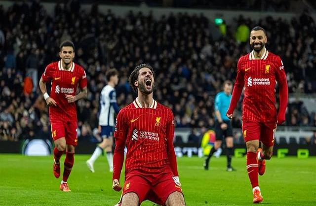 太阳队主场告捷保持不败气势如虹 太阳队主场告捷保持不败气势如虹