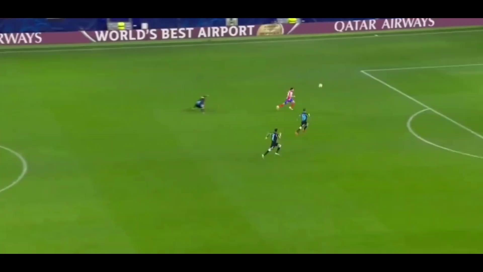 巨星爆发!梅开二度帮助球队逆转! 巨星爆发!梅开二度帮助球队逆转!