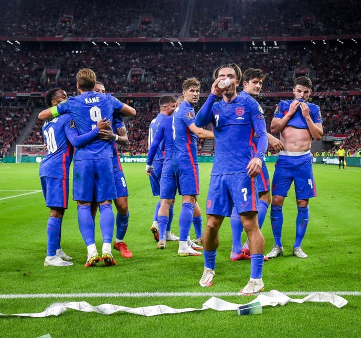 匈牙利大胜伊斯特,小组出线形势复杂 匈牙利大胜伊斯特,小组出线形势复杂