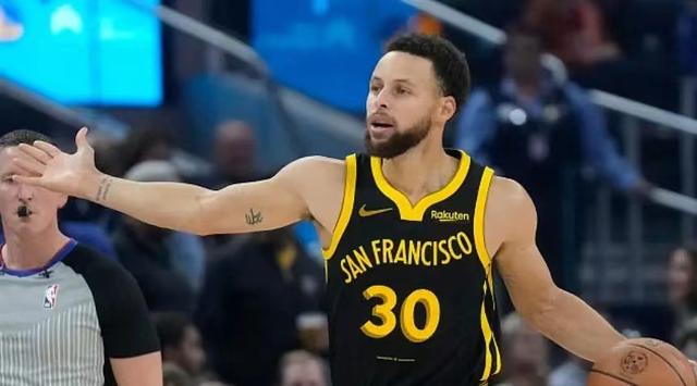 背靠背作战,球员体能受到考验 背靠背作战,球员体能受到考验