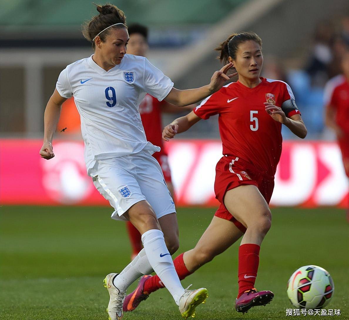 澳大利亚女足遗憾失利,无缘四强 澳大利亚女足遗憾失利,无缘四强