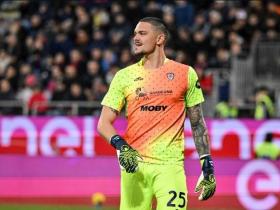 卡利亚里年轻球员崭露头角,攻入制胜一球 卡利亚里年轻球员崭露头角,攻入制胜一球