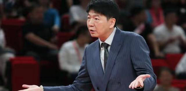 广东队主帅调整战术,带领球队踏上胜利之路 广东队主帅调整战术,带领球队踏上胜利之路