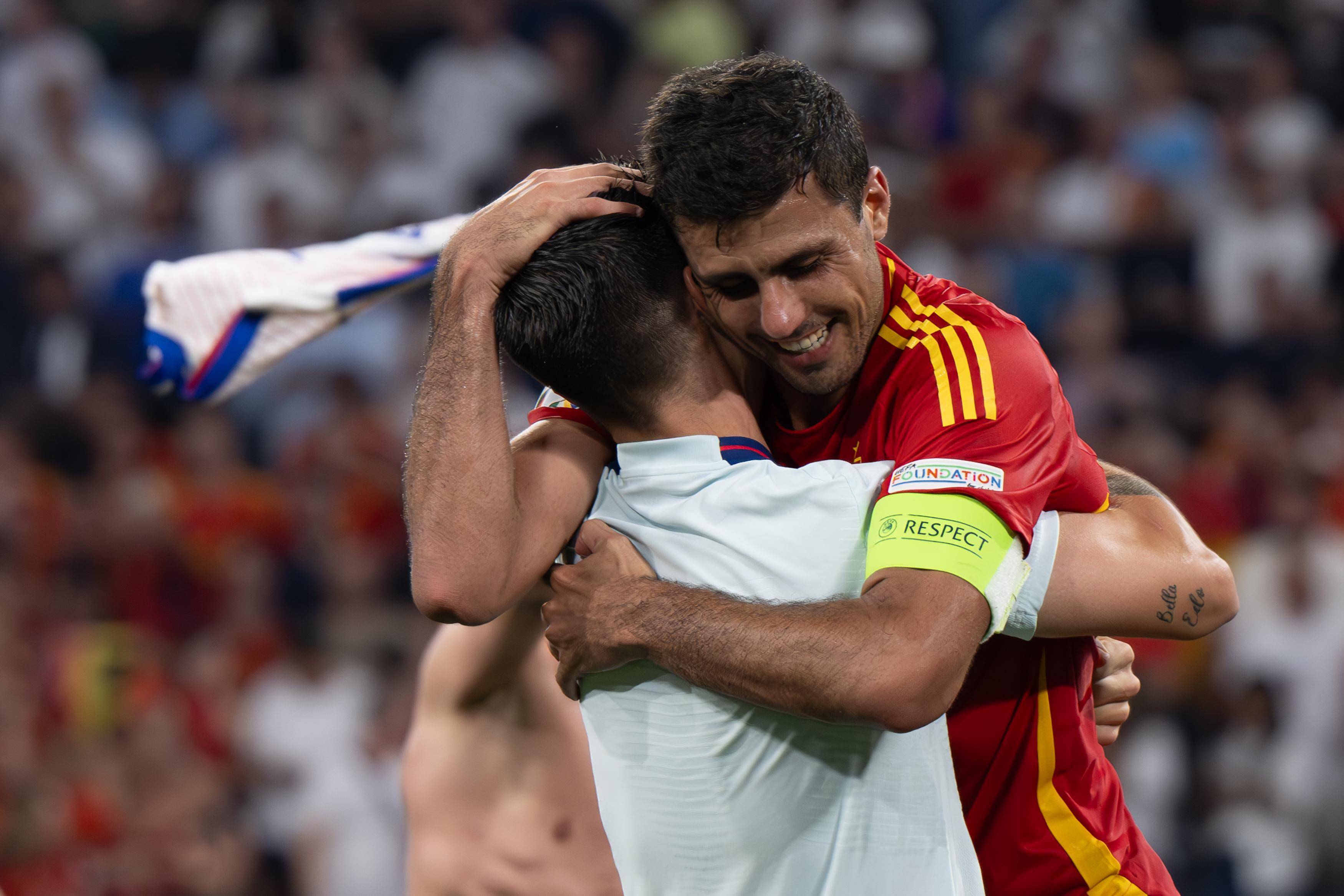 梅西火力全开,曼城被切尔西逼平 梅西火力全开,曼城被切尔西逼平