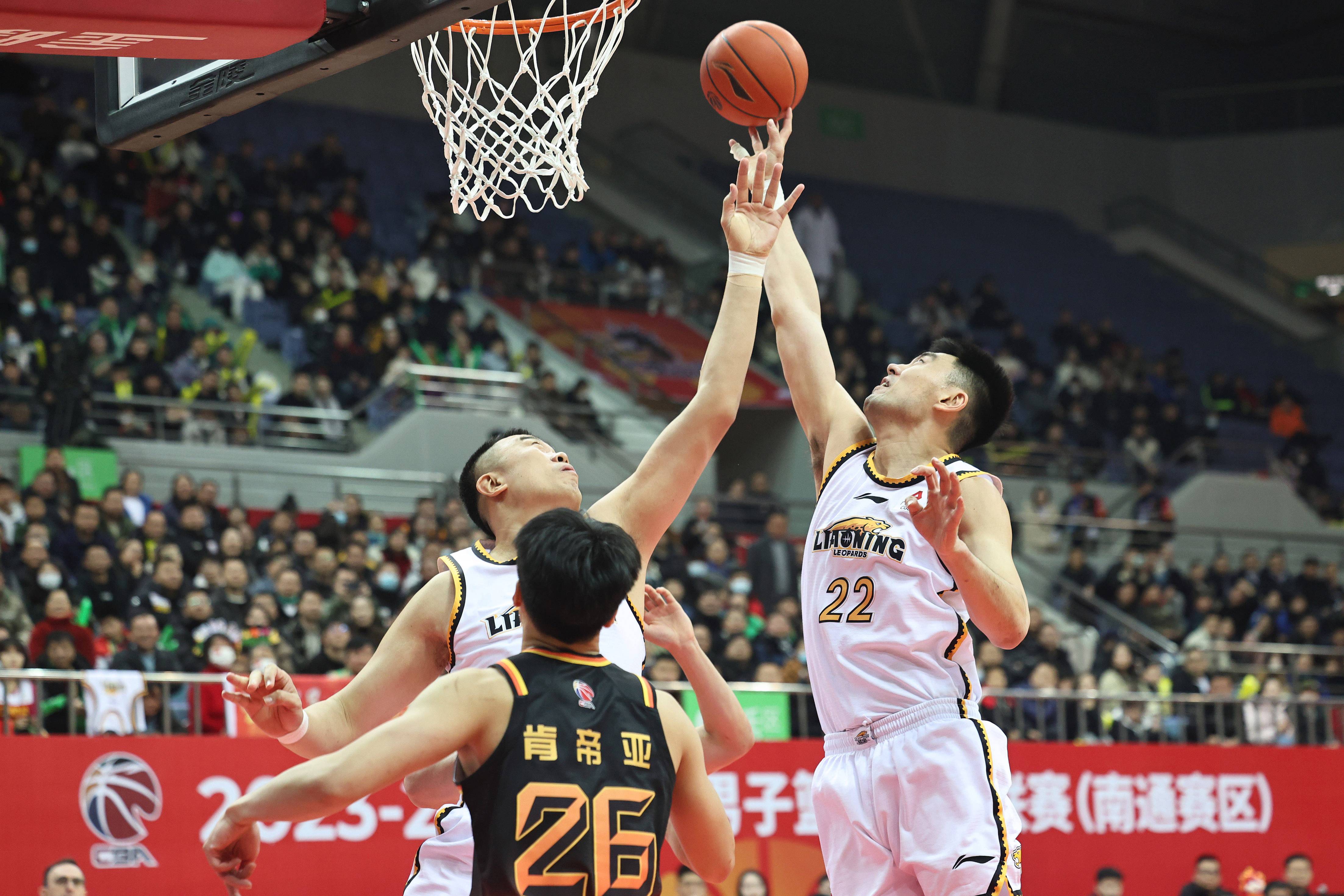 比赛中惊心动魄瞬间,球迷眼睛不敢错过 比赛中惊心动魄瞬间,球迷眼睛不敢错过