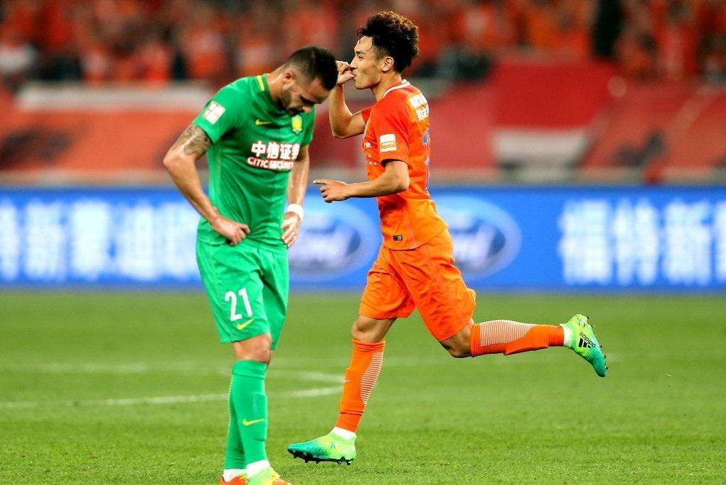 深圳佳兆业主场击败天津泰达,结束不胜颓势 深圳佳兆业主场击败天津泰达,结束不胜颓势