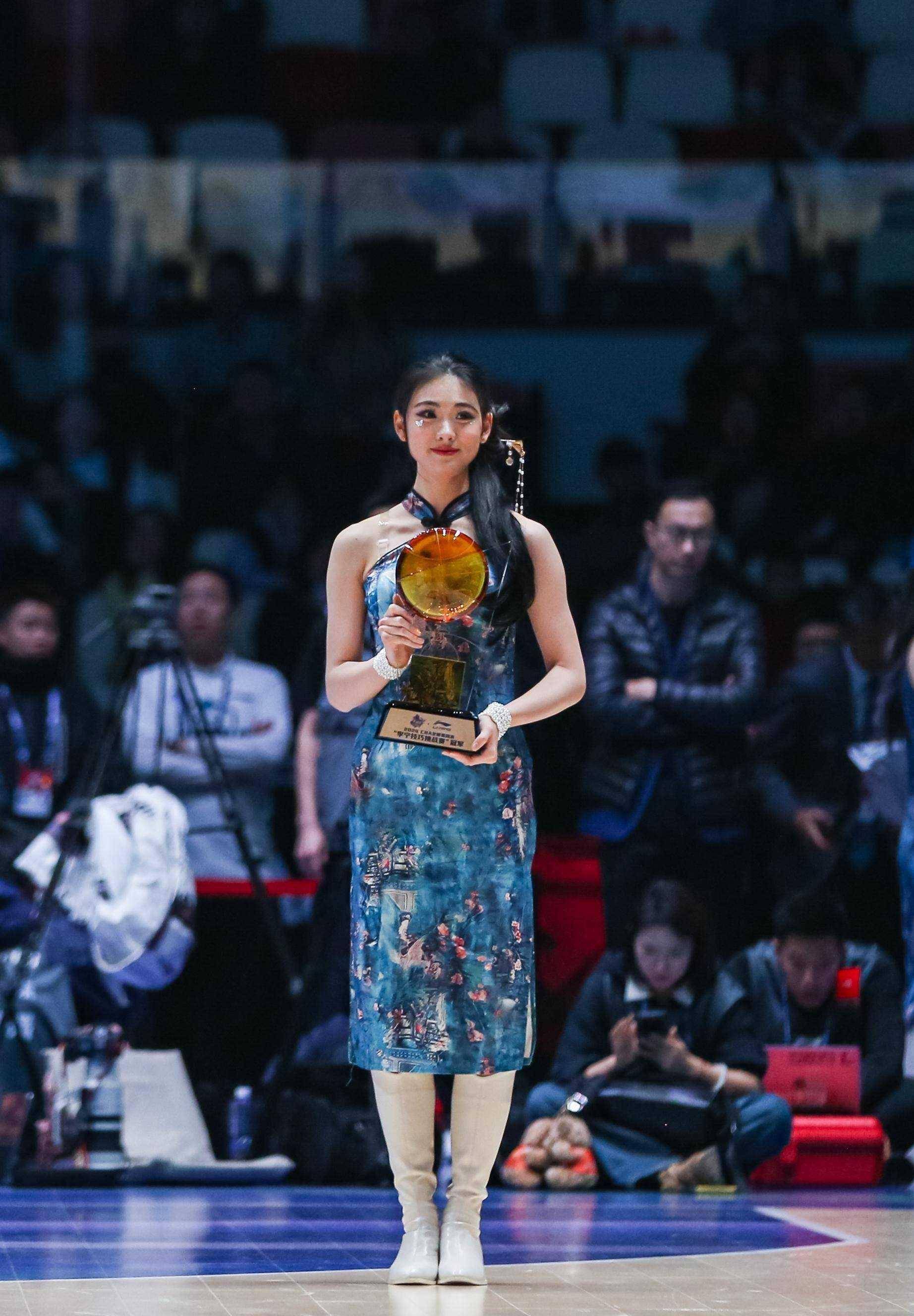 真人秀?CBA联赛球员新花样曝光 真人秀?CBA联赛球员新花样曝光