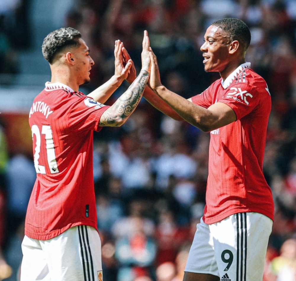 梅西轰炸对手,拜仁5-0大胜! 梅西轰炸对手,拜仁5-0大胜!