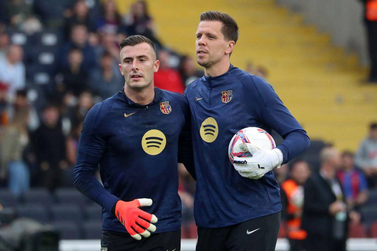 瓦伦西亚门将神勇发挥,力保球门安全 瓦伦西亚门将神勇发挥,力保球门安全