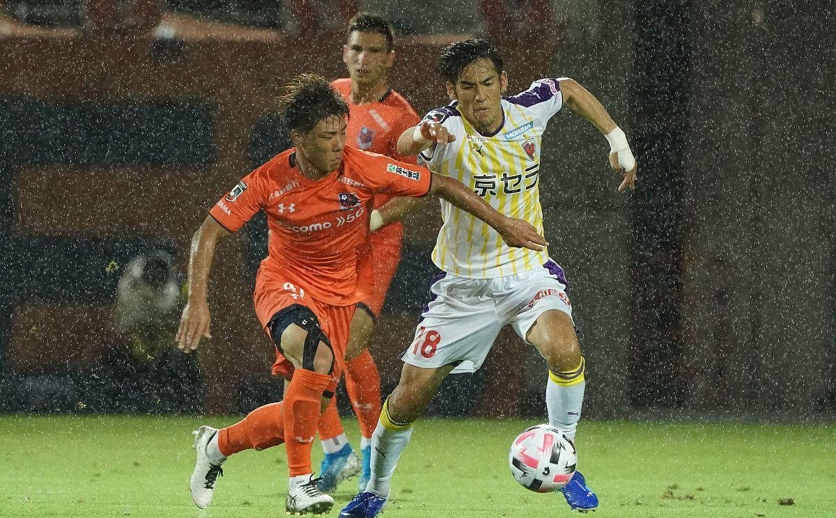 京都不死鸟队取得胜利,晋级下一轮 京都不死鸟队取得胜利,晋级下一轮