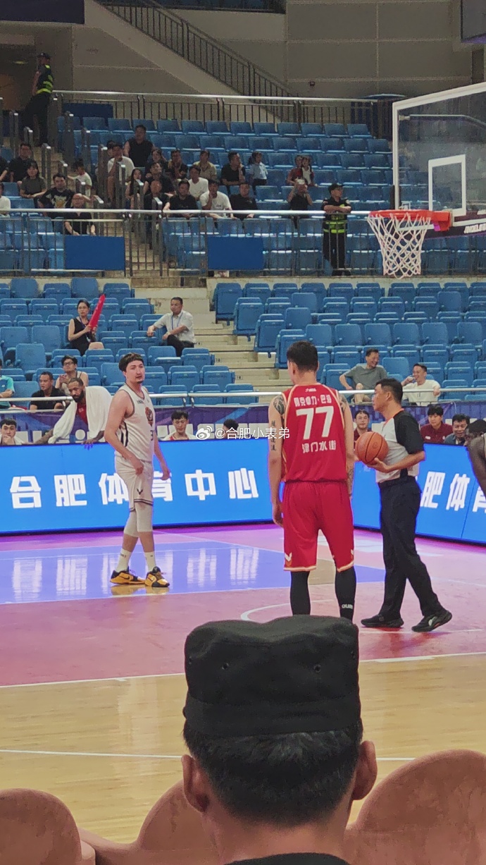 江苏男篮主场不敌安徽,遗憾失利! 江苏男篮主场不敌安徽,遗憾失利!