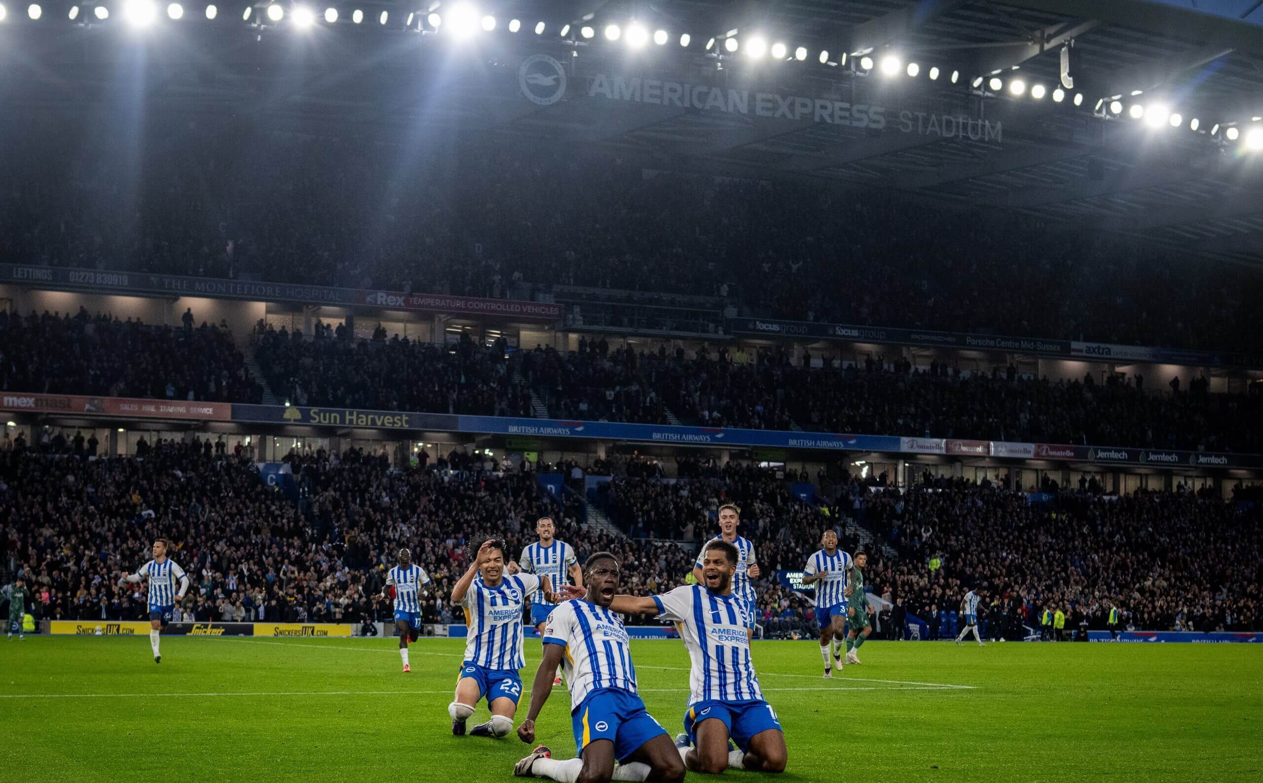 热刺中场表现超出预期,球队颇有潜力 热刺中场表现超出预期,球队颇有潜力