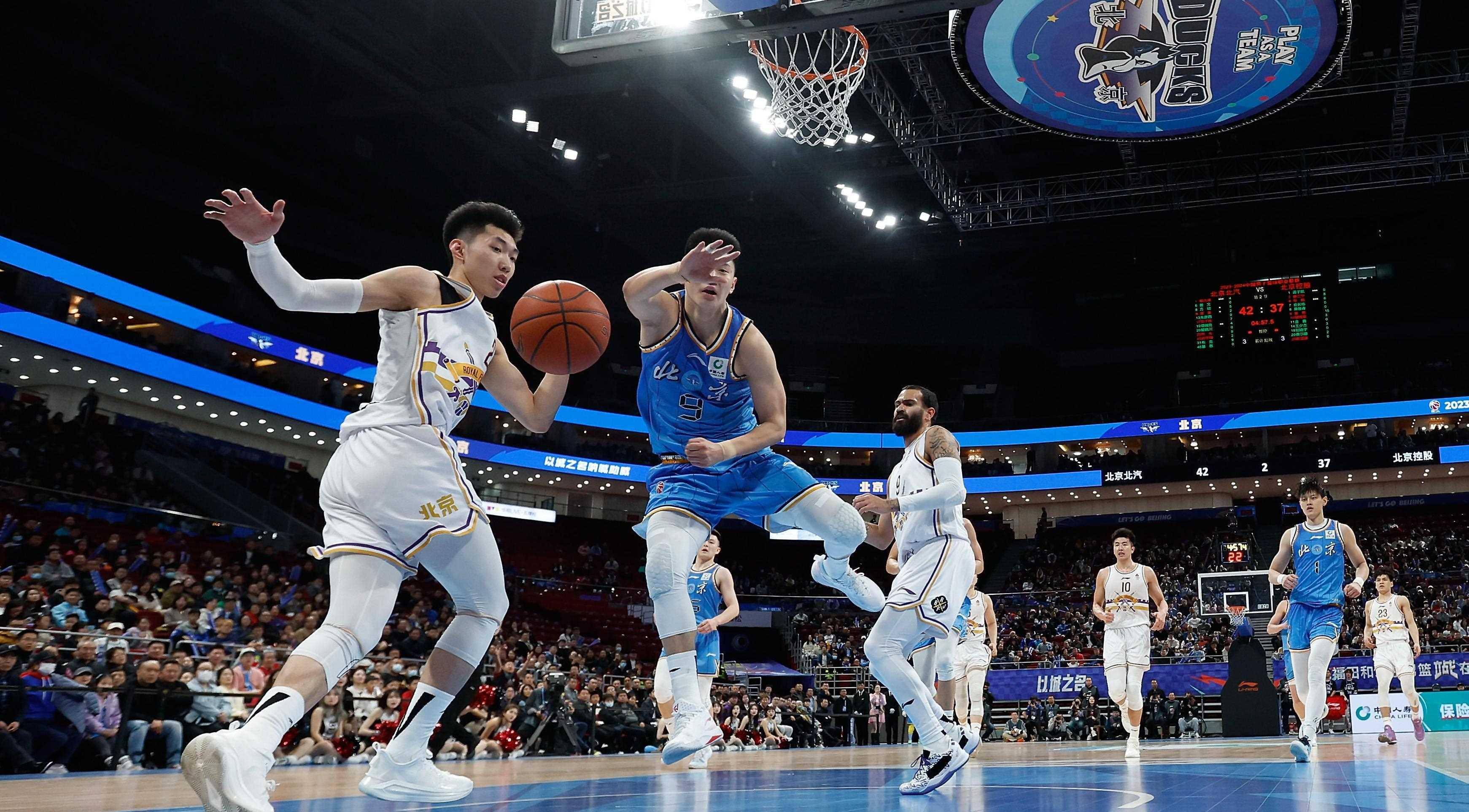 内地篮球赛事近期备受关注,精彩纷呈 内地篮球赛事近期备受关注,精彩纷呈