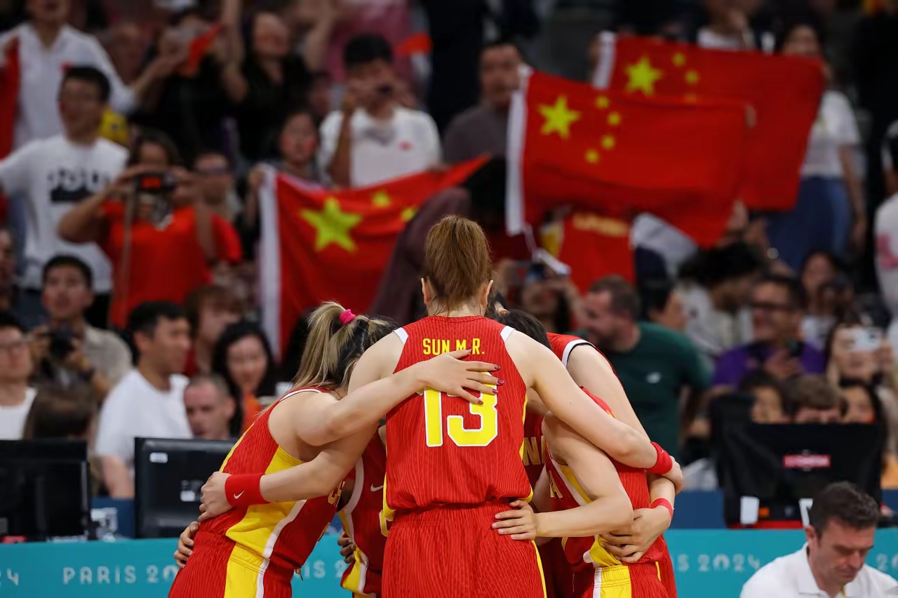 西班牙代表团在篮球比赛中实现逆转,取胜 西班牙代表团在篮球比赛中实现逆转,取胜