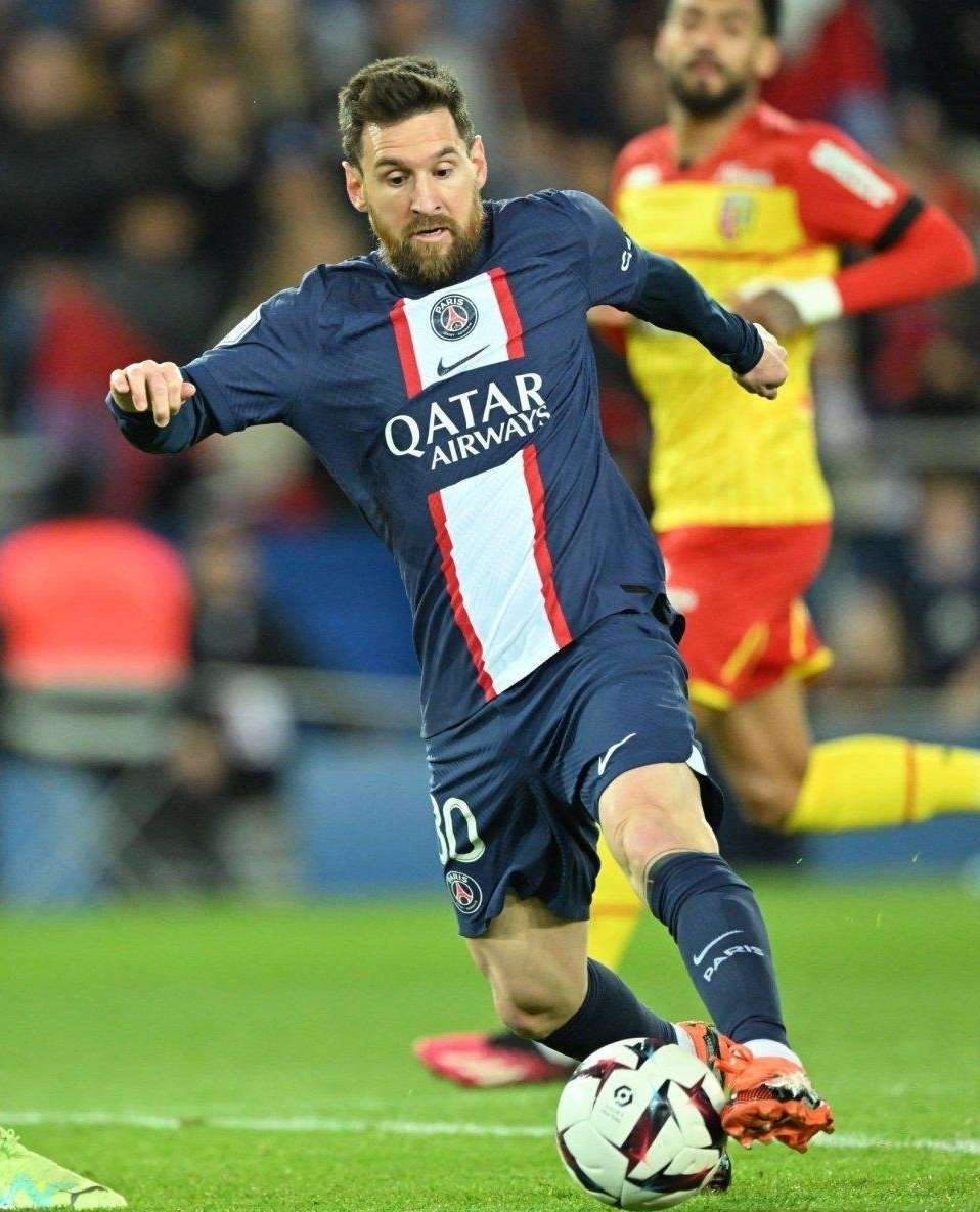 梅西首秀,圣日耳曼客场逆转普瓦地 梅西首秀,圣日耳曼客场逆转普瓦地