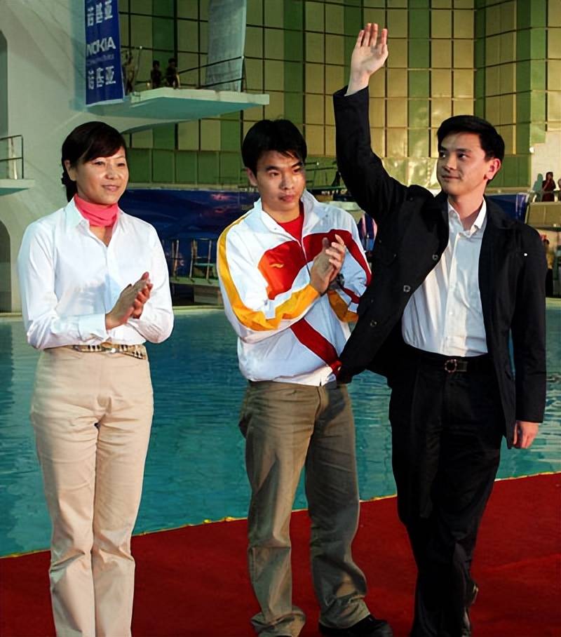 冲冠一战再出发，跳水选手再夺冠军