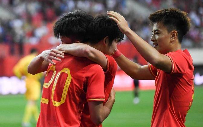 科威特队在亚洲杯比赛中表现强劲 科威特队在亚洲杯比赛中表现强劲