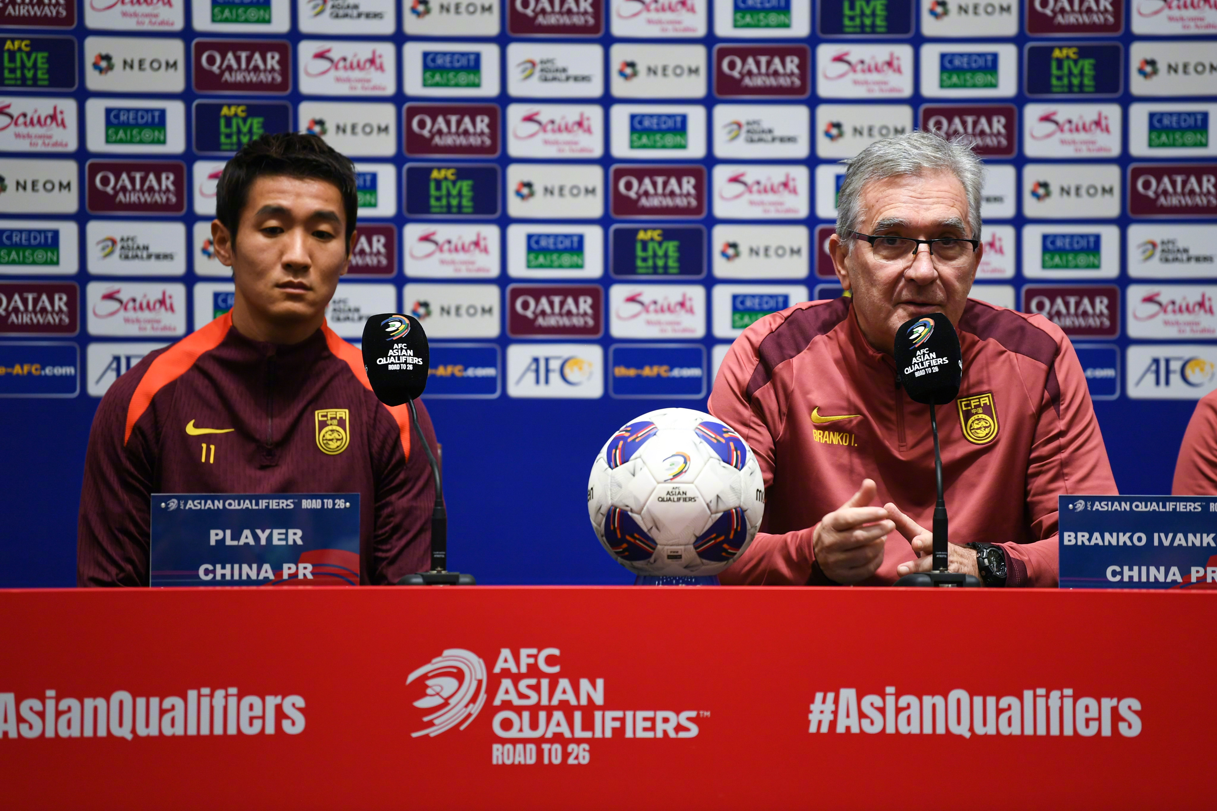 科威特队在亚洲杯比赛中表现强劲 科威特队在亚洲杯比赛中表现强劲