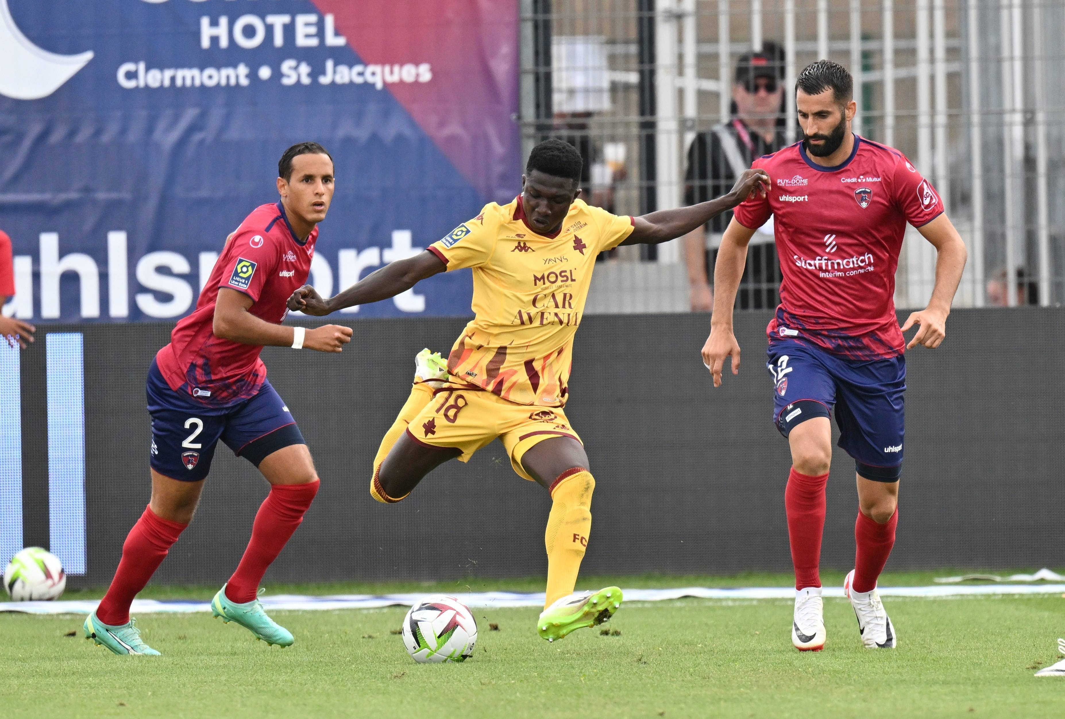 南安普顿主场大胜,展示实力 南安普顿主场大胜,展示实力