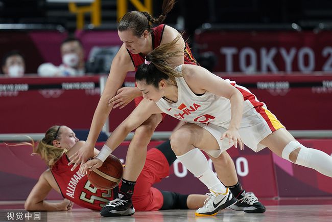 比利时队沉着应战,欧预赛中追求连胜 比利时队沉着应战,欧预赛中追求连胜