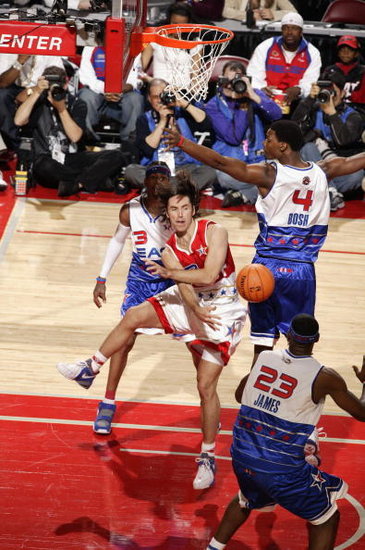 美国篮球明星聚焦全明星赛,精彩无限 美国篮球明星聚焦全明星赛,精彩无限