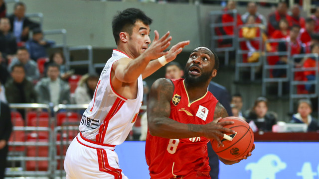 湖南队主场力克对手,终结连败 湖南队主场力克对手,终结连败