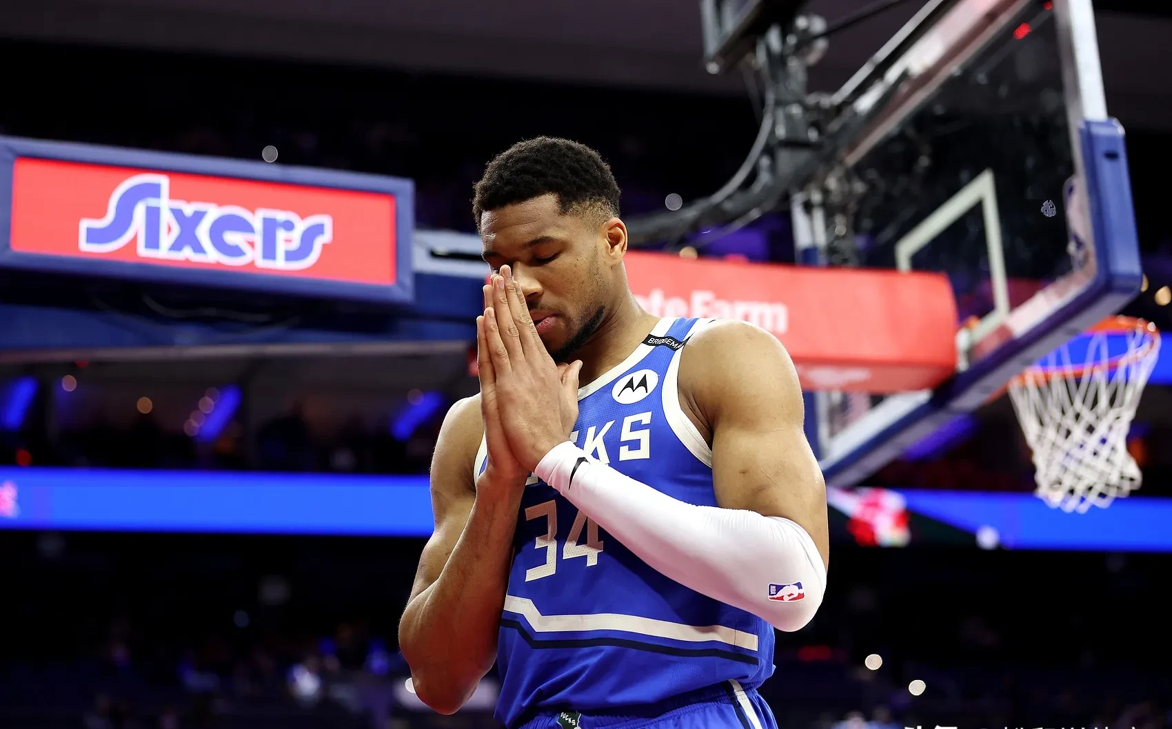 雄鹿大胜独行侠,字母哥状态火热 雄鹿大胜独行侠,字母哥状态火热