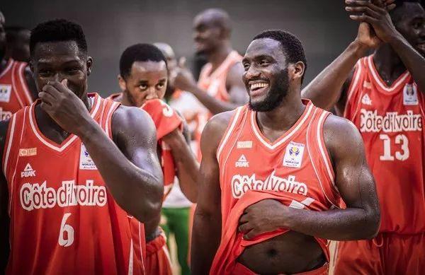 河南男篮战胜强劲对手,晋级次轮 河南男篮战胜强劲对手,晋级次轮