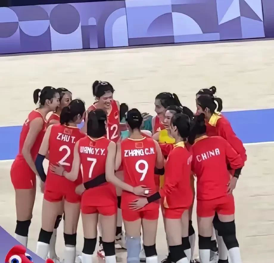 关键时刻球员挺身而出,带领球队取胜 关键时刻球员挺身而出,带领球队取胜