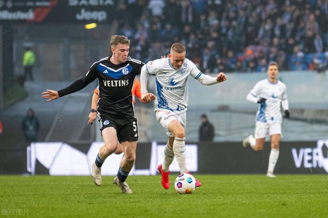 皇家社会在比赛中展现出色表现赢得胜利 皇家社会在比赛中展现出色表现赢得胜利