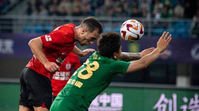 FB体育官网-一场胜仗引发了球队新一轮士气提升